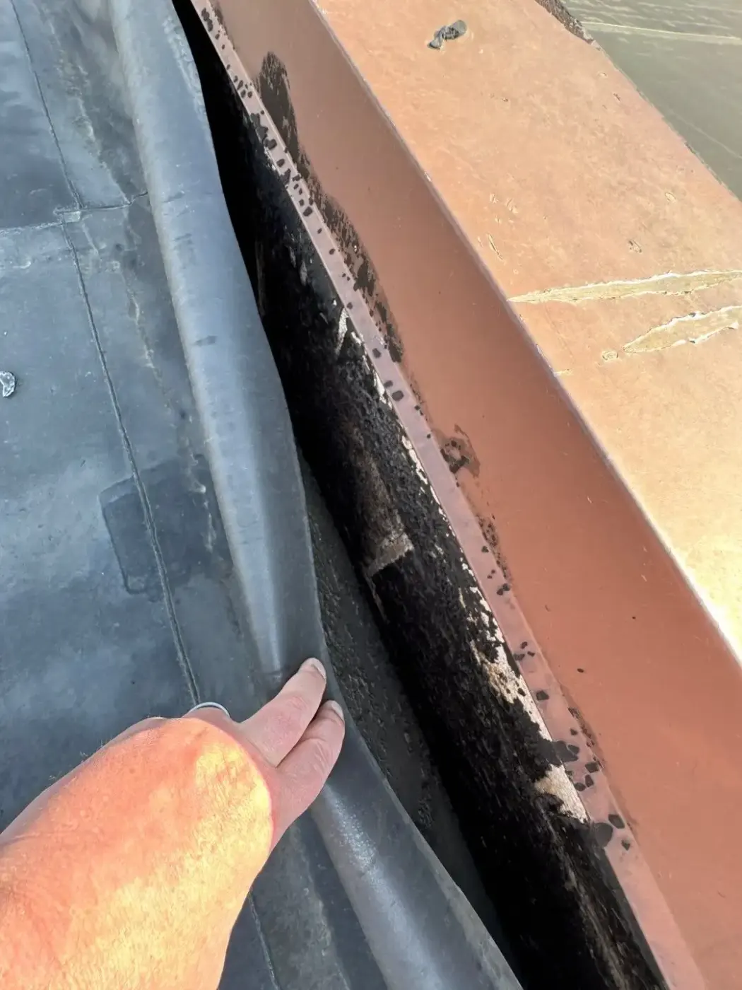 Manufacturer-certified roof installation in Fountain Square